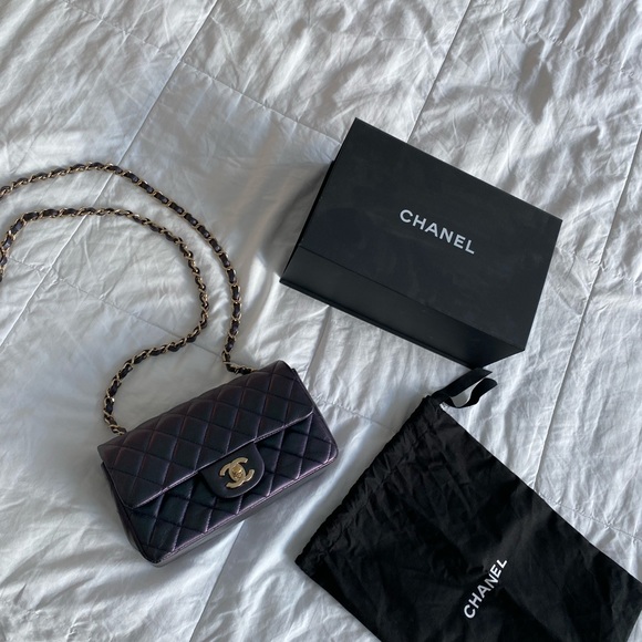 Chanel 22B Iridescent Black Rectangular Mini 🖤 - Picture 10 of 16